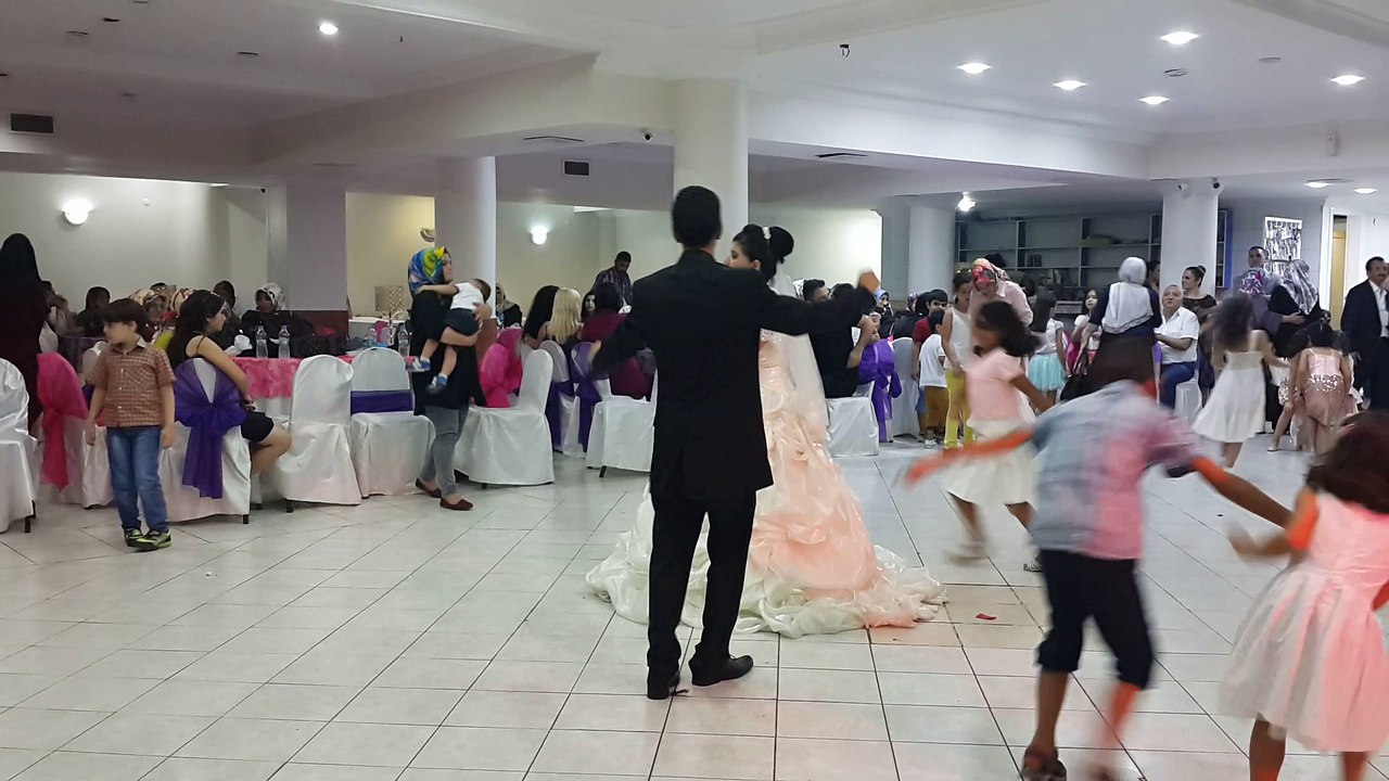 ELİF MAZLUM ( DÜĞÜN )