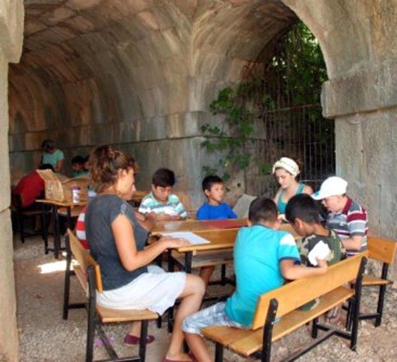 Antalya Finike Limyra Çocuklarla Şenlendi