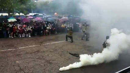 როგორ ზრდიან მეზობლის ბავშვებს: პირველი სექტემბერი რუსეთის ერთ-ერთ სკოლაში. ქალაქი სამარაა, თუ ეს საინტერესოა.