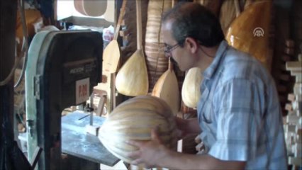 Bağlama Yapmayı Öğretebileceği Çırak Bulamıyor