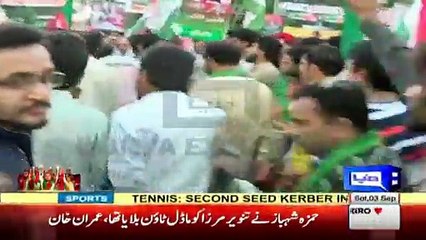 92 News Female Anchor Irza Khan crane se PTI March coverage karte huwe girker zakhmi hogayien - Exclusive Video