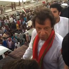 Pakistan March Rally Crossing Ravi River, Check the Passion of Crowd