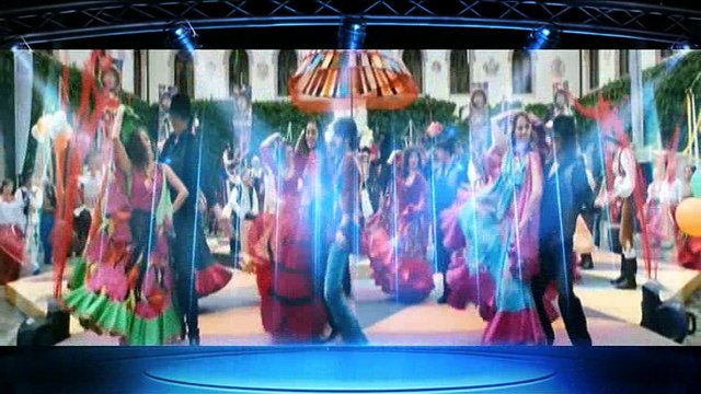 Illeana D'Cruz's tight blouse spills her assets