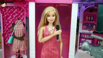 Barbie Desfile de Moda en el Centro Comercial de Malibu - Juego para vestir a Barbie