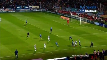 "كوبرى" رائع لميسى بعد العدول عن قرار اعتزاله دولياً