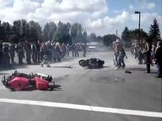 Stunt moto accident