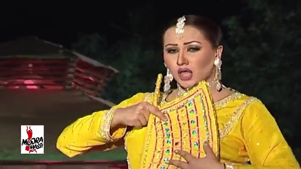 NARGIS MUJRA - GOTE DIYAN PAKIYAN - PAKISTANI MUJRA DANCE