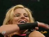 WWE 06-12-04 Lita vs Trish Stratus