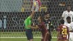 Valdivia faz gol, simula pênalti e acaba expulso em jogo nos Emirados Árabes