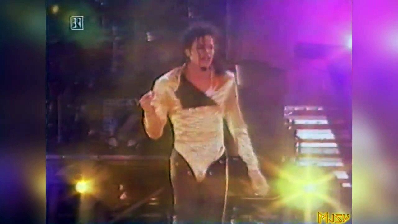 Michael Jackson- Wanna Be Starting Something- Munich- Germany 1992- Dangerous Tour