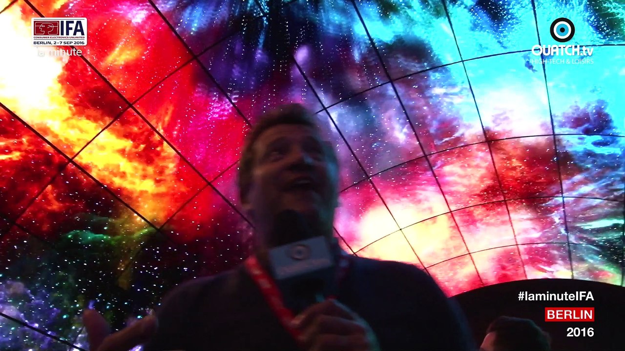 la minute IFA S04E08 : Une voûte constituée de 196 écrans plats LG OLED 4K 65 pouces