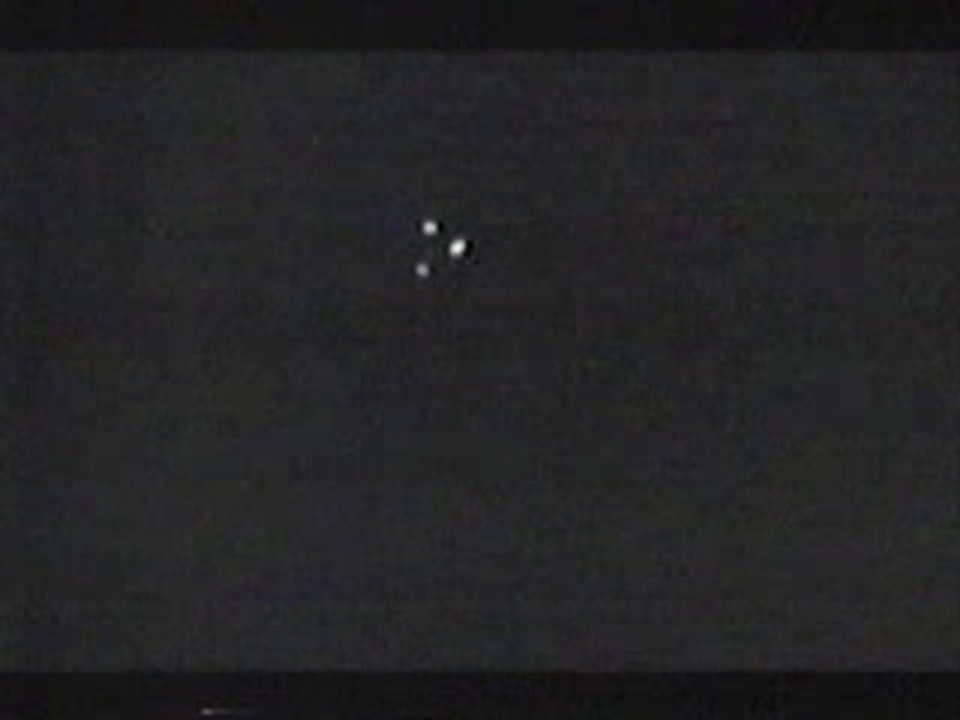 Copia de ovnis observation d un ovni triangulaire - 1990 (3)