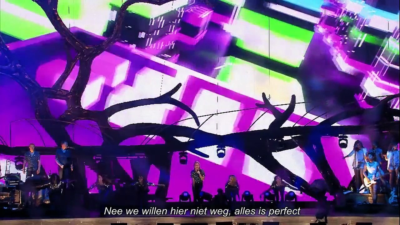 Helene Fischer Stadion Tournee Berlin 05.07.2015 Atemlos im Regen (Dutch Subtitles)