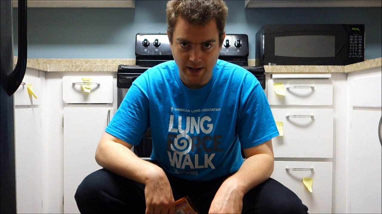 Trying Japanese Kit Kats for the First Time