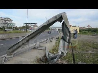 AKSIDENTI NE SHKOZET, HETIMET MBERRIJNE SERISH TE TENDERI I ARRSH