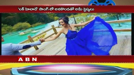 Amy Jackson with Giant snakes in Lak Hiladey album