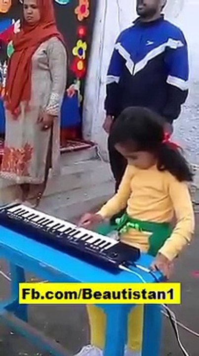 woww. national Anthem