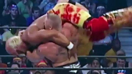Brock Lesnar vs Hulk Hogan - WWE SmackDown