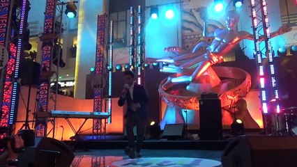 Артем Шалимов идет к зрителям