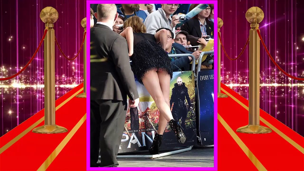 10 Celebrity Wardrobe Malfunctions