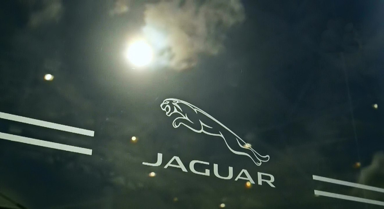 Внутри Jaguar: создание уникального автомобиля (2016)