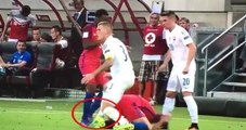 Fenerbahçeli Martin Skrtel, İngiltere Maçında Kırmızı Kart Gördü