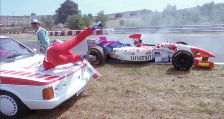 Taki Inoue colpito dalla Medical Car - F1