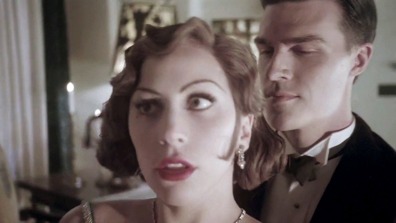 Alexandra Daddario and Lady Gaga Lesbian Kiss from American Horror Story (1080p)