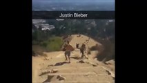 Justin Bieber hiking shirtless in Los Angeles, California - September 3, 2016