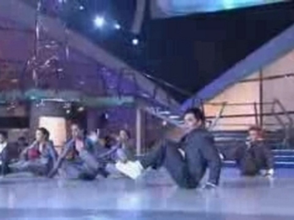Top 8 Group Dance
