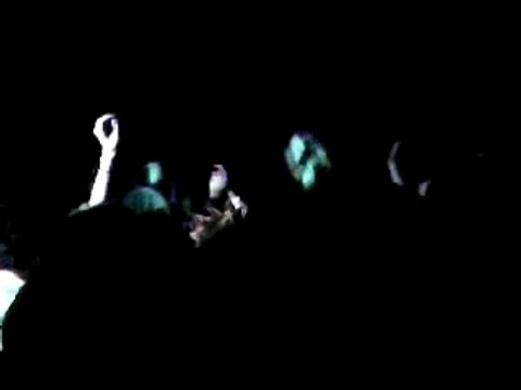 Yeah Yeah Yeahs- Honey Bear live Lawrence Kansas