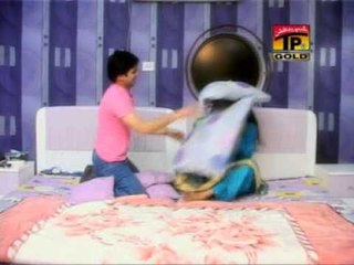 Humera Channa-Apnri Karendai Kehri Sadi.