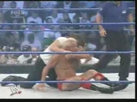 Deuce et Domino vs Batista et Ric Flair