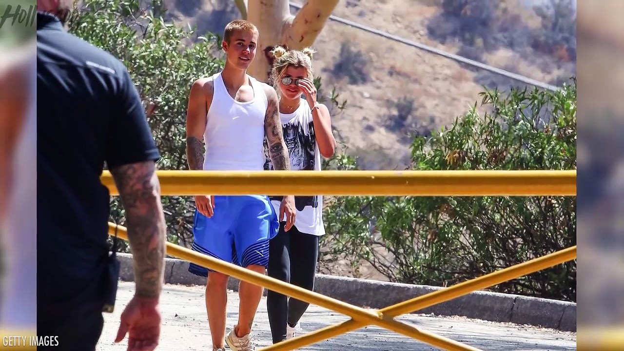 Justin Bieber Returns to Instagram & UNFOLLOWS Selena Gomez