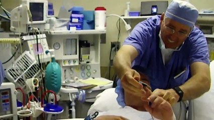 Дали самому ввести себе наркоз! //  He allowed himself introduced anesthesia