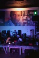 thione seck en pleine répétition