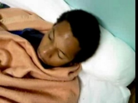 colo pégomas raphael qui dort et qui squatte mon lit