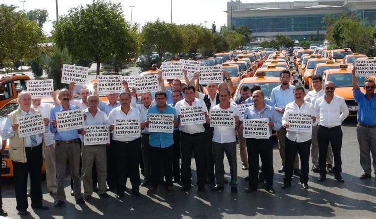Taksicilerden zam protestosu... 'Bu bizimle dalga geçmek'