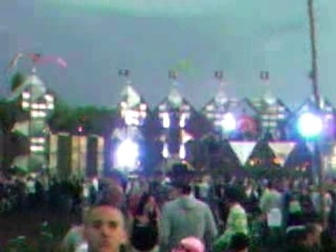 Tomorrowland 2007 q dance stage hardstyle