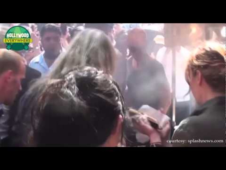 Hollywood Celebrities Falling Down- Justin Bieber, Lady Gaga And More