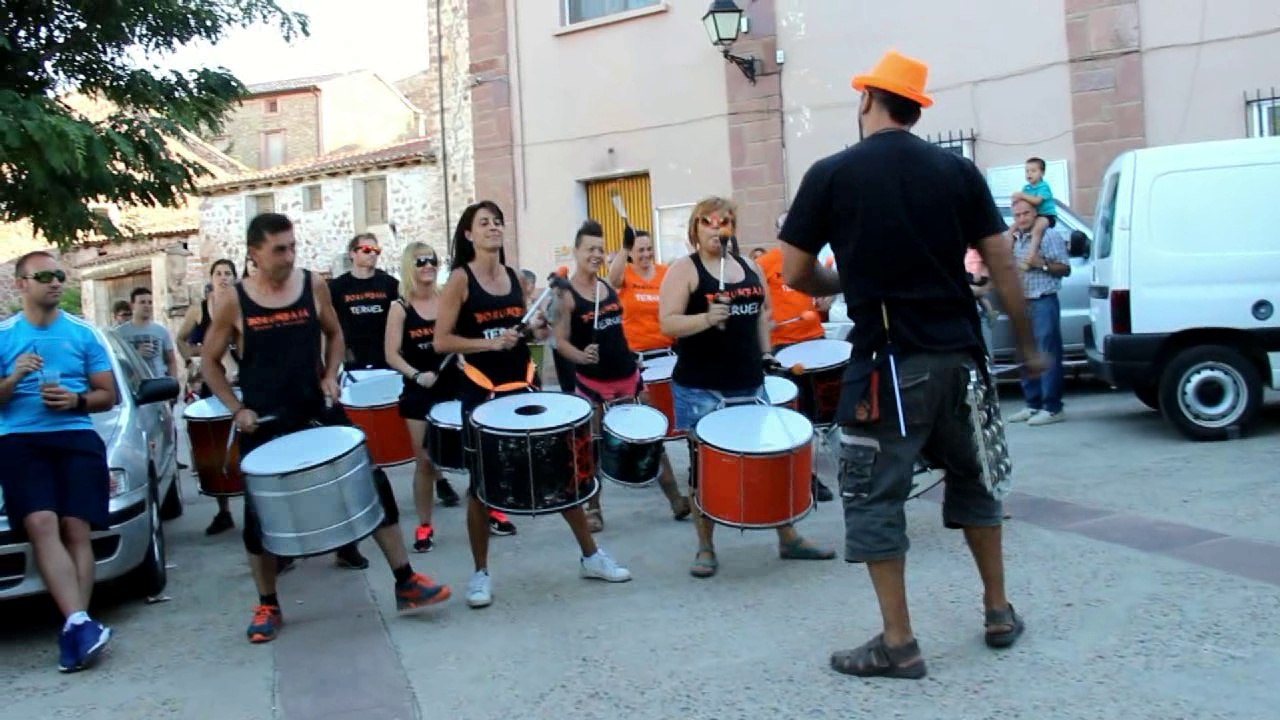 BEZAS-Batucada Borumbaia - 2016