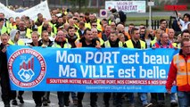 Calais: blocage de l'A16 et chaîne humaine pour la fermeture de la 