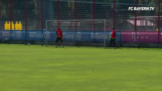 Le ciseau magique de de Franck Ribéry à l'entraînement - Bayern Munich