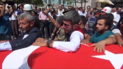 Elazığ Şehidi İçin Cenaze Töreni Yapıldı-3