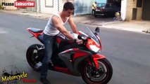 BEST BIKERS 2016 - Wheelies, accelerations, Burnouts & the best Superbikes!