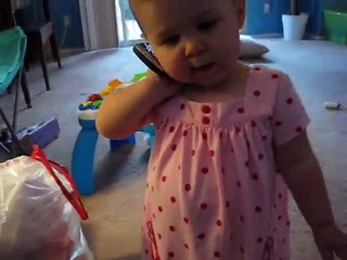 Hilarious-Baby-talking-on-the-phone