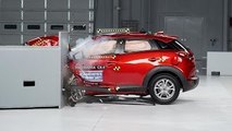 2016 Mazda CX-3 small overlap IIHS crash test