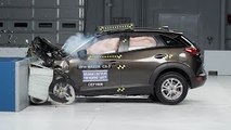 2016 Mazda CX-3 moderate overlap IIHS crash test