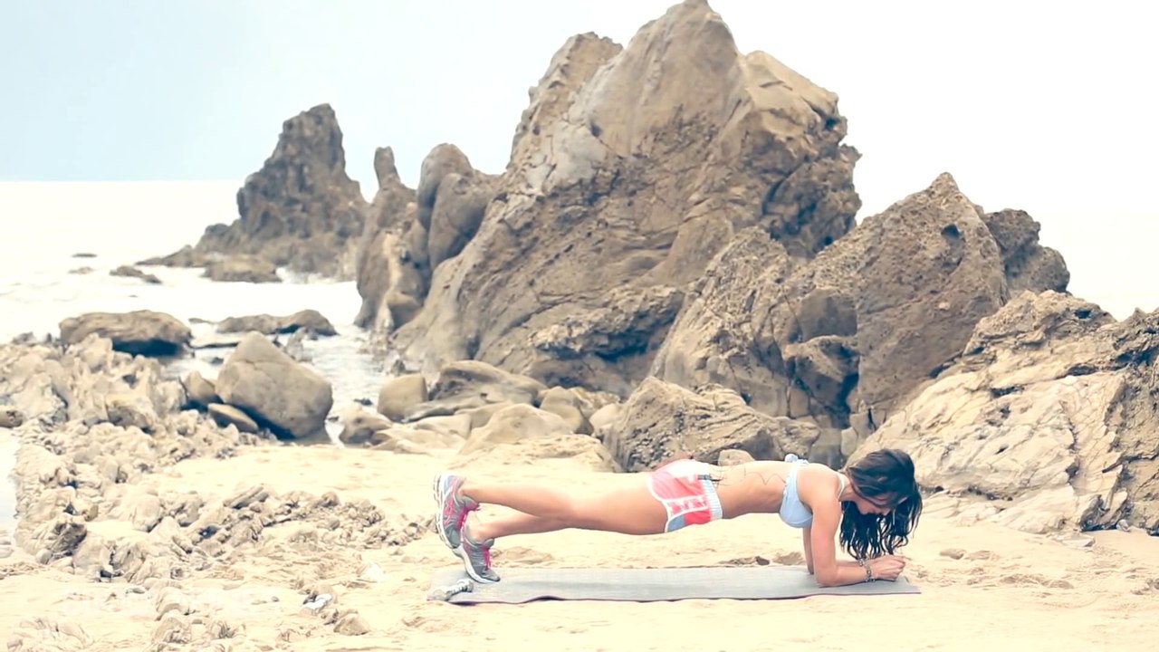 Bikini Abs Routine! BIKINI SERIES ☀