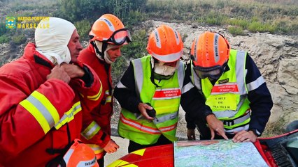 Les Marins Pompiers de Marseille en action sur le feu de Luminy